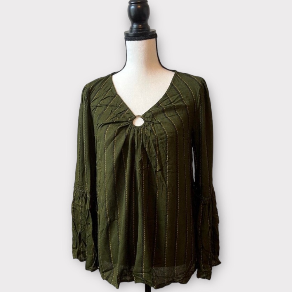 NWOT ODDI BOHO Flair Sleeve Top